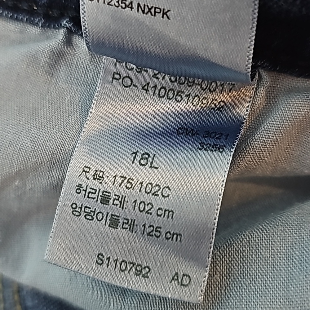 Signature Levi Strauss Size 18L Blue Women's Jeans Mid-Rise Straight - Picture 6 of 6